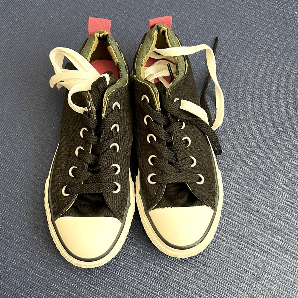 Brand new Converse All Start unisex kids sneakers size Y13